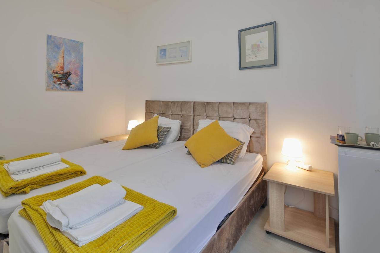 Aviator Apartments & Rooms Nikola Tesla Airport Belgrade Surčin Exteriör bild