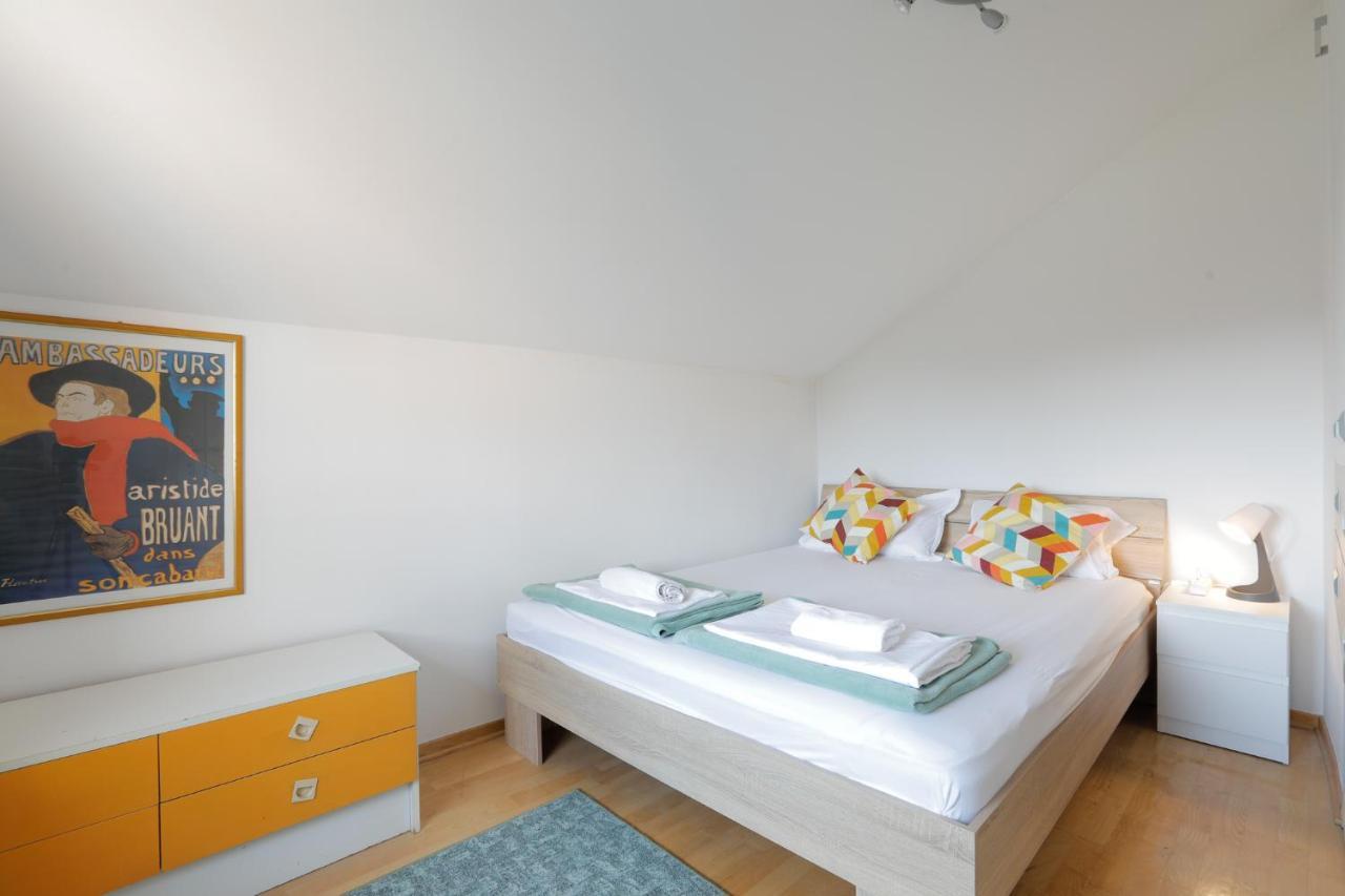 Aviator Apartments & Rooms Nikola Tesla Airport Belgrade Surčin Exteriör bild
